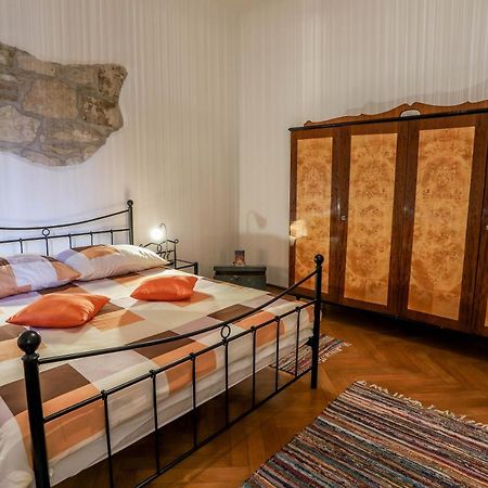 Cote Ensoleille Apartment Pula Exterior photo