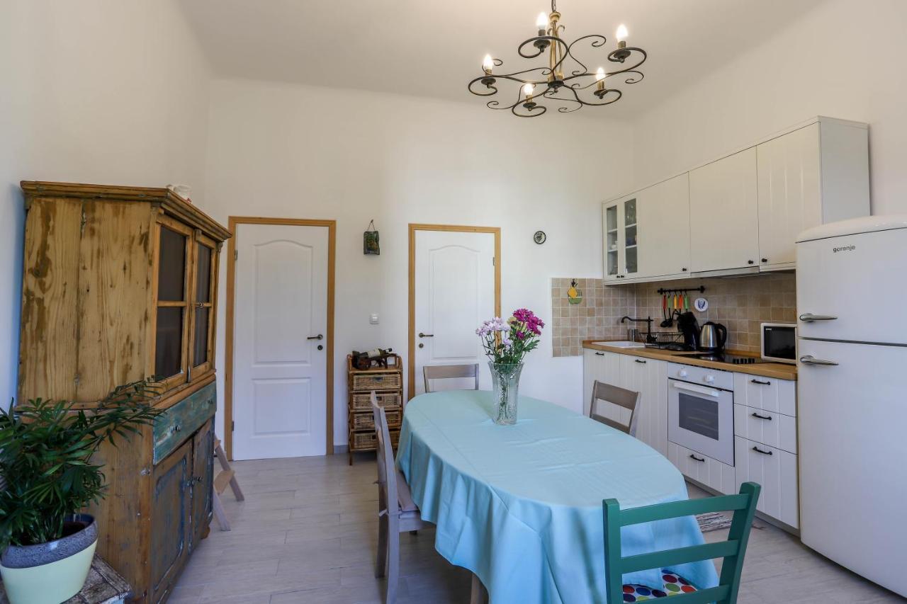 Cote Ensoleille Apartment Pula Exterior photo